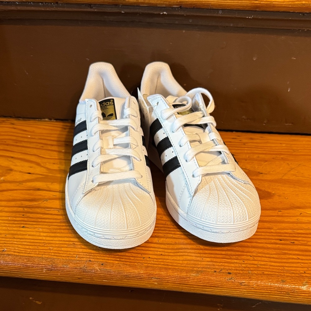 NWT Adidas Originals Superstar White/Black 5